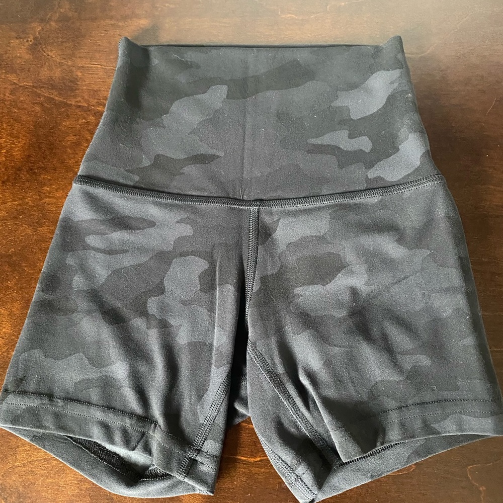 Lululemon New without tags - military print